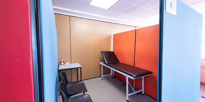 Patient treatment bay in clinical skills practice space
