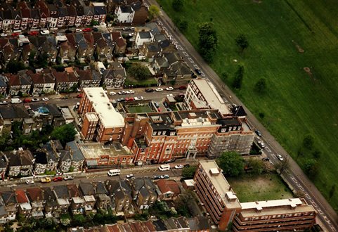 BolingbrokeHospital-exterior