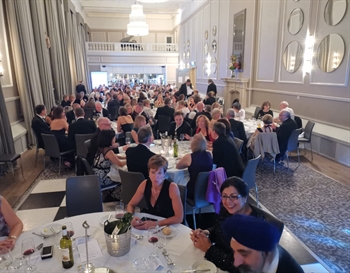 A photo of attendees at the Class of 1989 reunion.