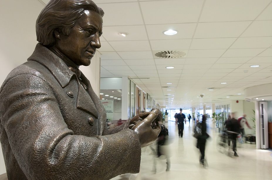 Entrance  and Jenner statue_crop