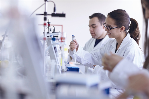 Students in the pharmacology lab.